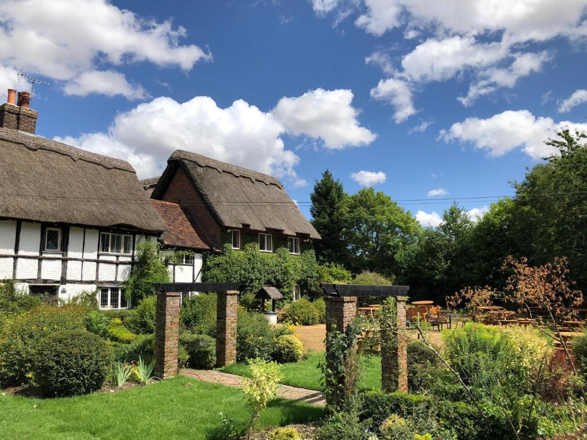 Old Hunters Lodge Whipsnade Limited Ngoại thất bức ảnh