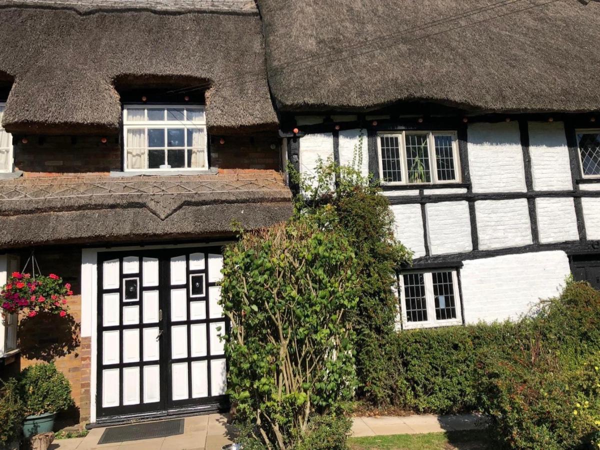 Old Hunters Lodge Whipsnade Limited Ngoại thất bức ảnh