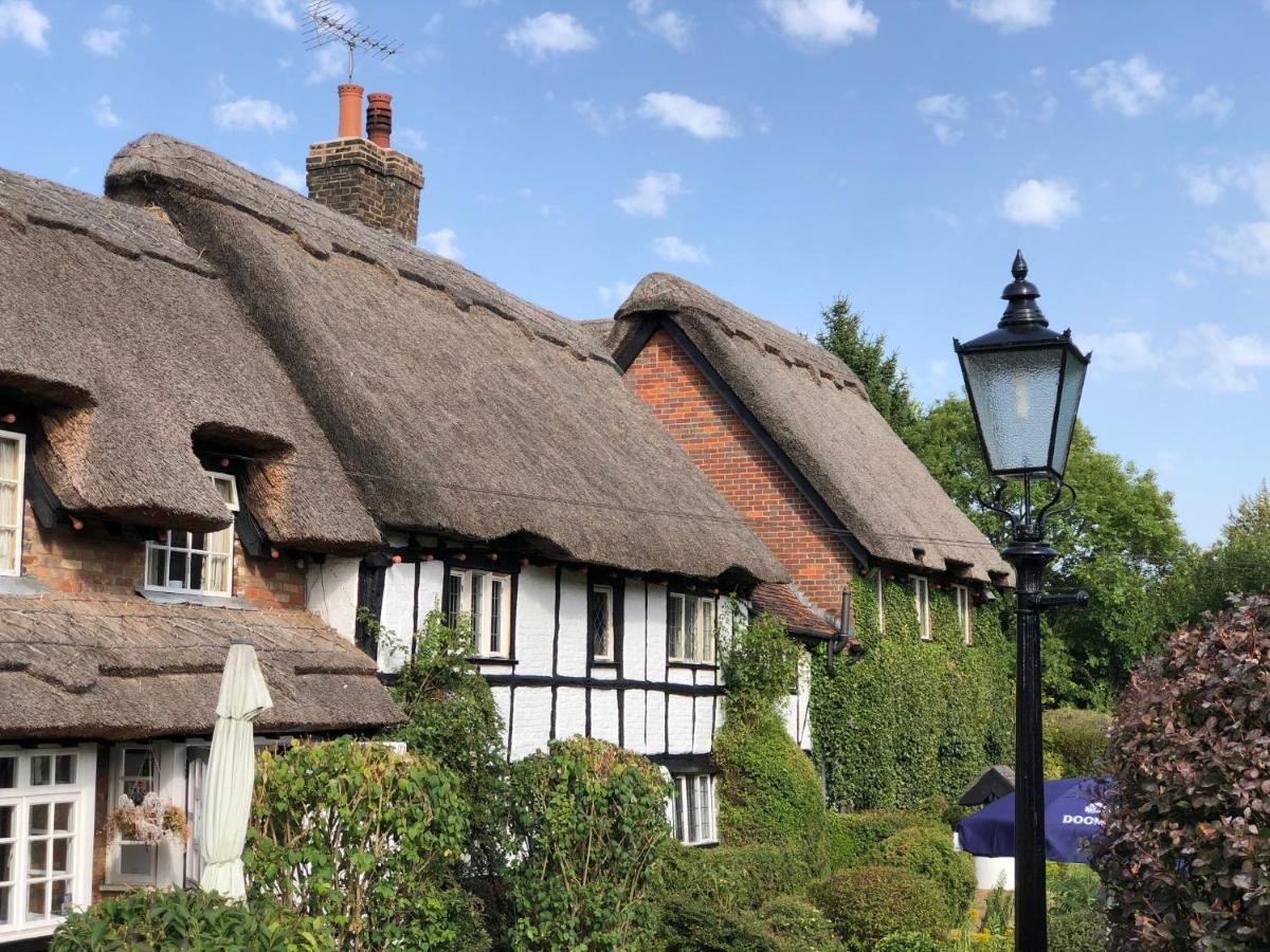 Old Hunters Lodge Whipsnade Limited Ngoại thất bức ảnh
